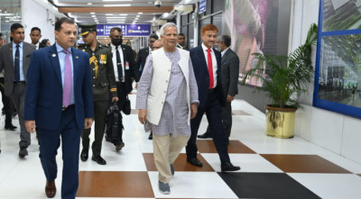 মালয়েশিয়া থেকে দেশে ফিরেছেন প্রধান উপদেষ্টা 